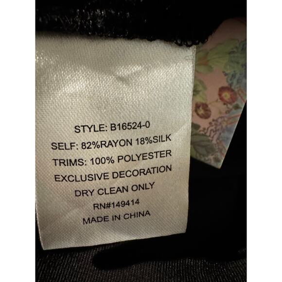 NWT JOHNNY WAS BIYA Charlize Velvet Embroidered Tunic Blouse Sz M MSRP $398 - Picture 7 of 7